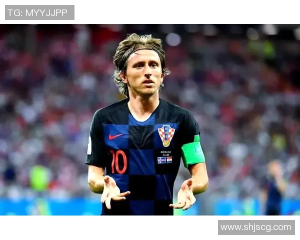 聚焦足球场上15号球星的传奇之路与赛场精彩瞬间